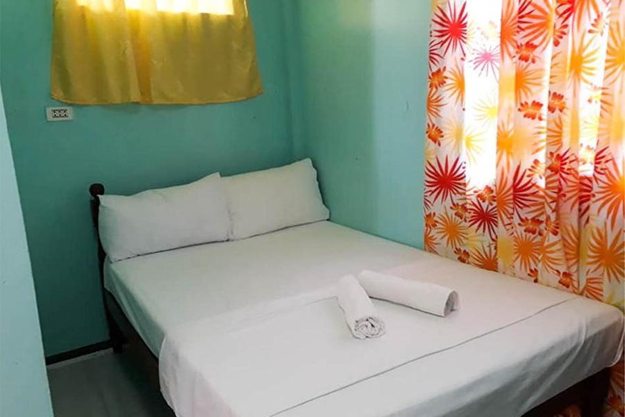 Dohibern Beach Resort Bantayan Bilik gambar