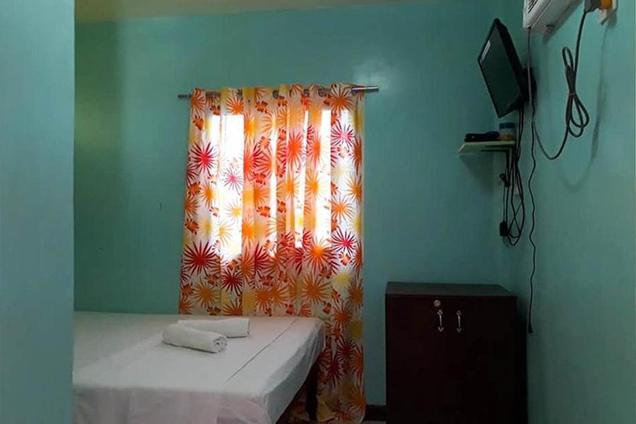 Dohibern Beach Resort Bantayan Bilik gambar