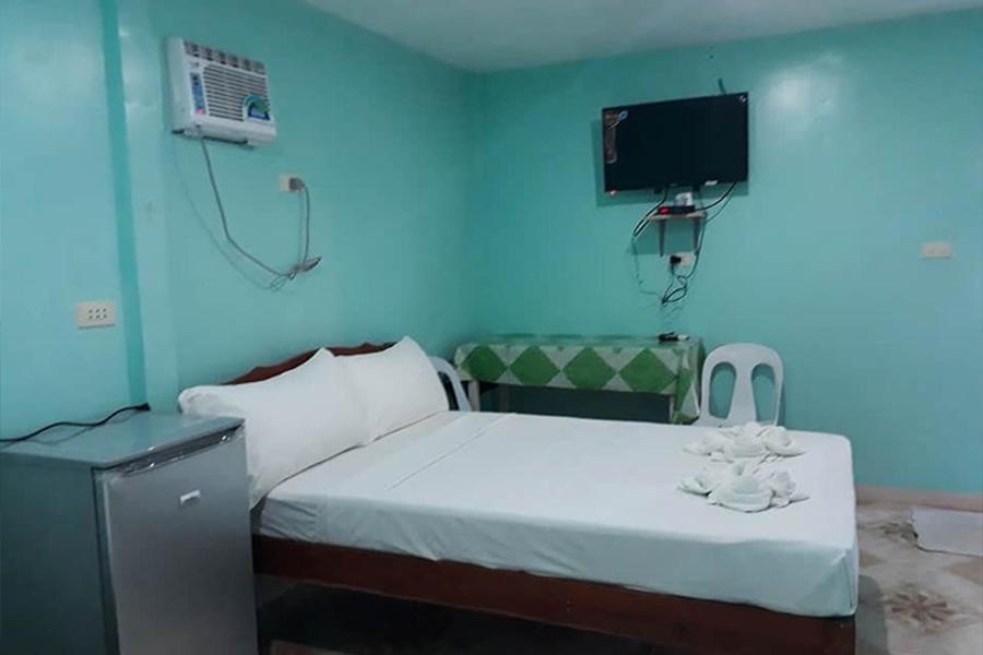 Dohibern Beach Resort Bantayan Bilik gambar